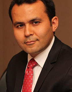 Емрах Сазак